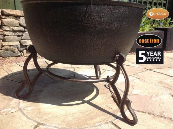 Meredir XL cast iron Fire Bowl